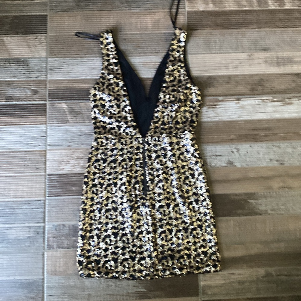 Windsor Gold and Black Sequin Mini Dress - Picture 3 of 6
